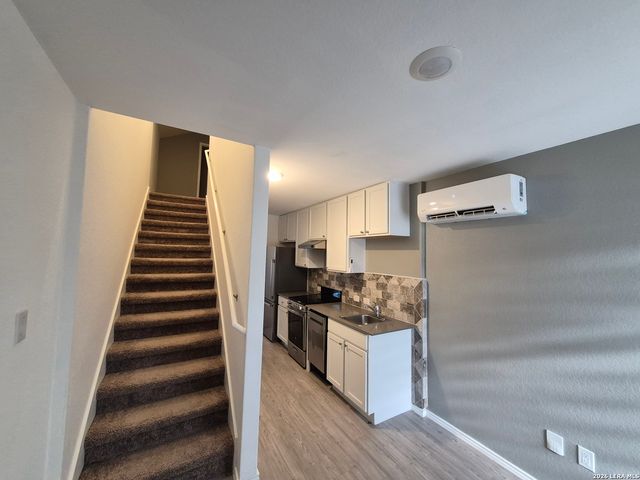 6930 ELM CV, San Antonio, TX 78244