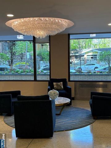 6600 Boulevard East 11J, West New York, NJ 07093