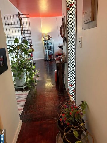 6600 Boulevard East 11J, West New York, NJ 07093