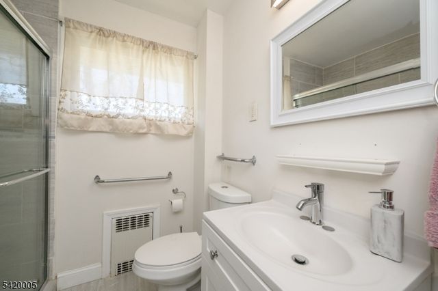 130 Jefferson Ave, Rahway City, NJ 07065