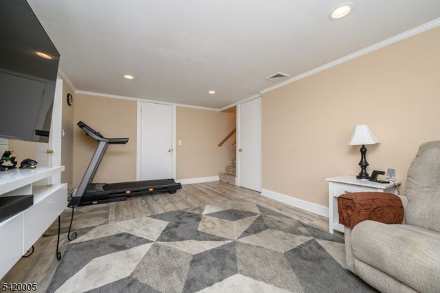 130 Jefferson Ave, Rahway City, NJ 07065