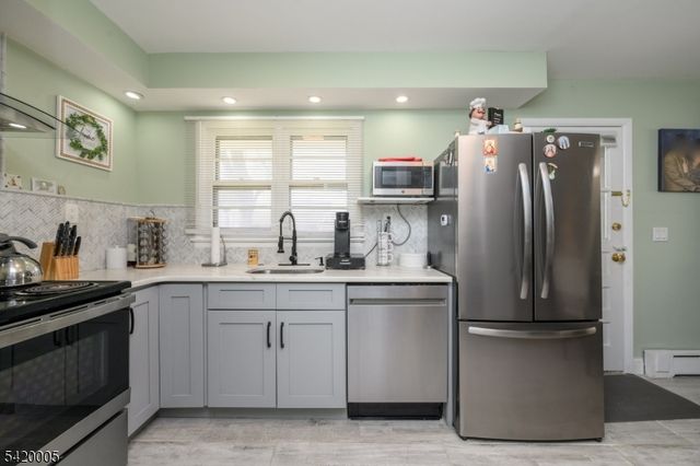 130 Jefferson Ave, Rahway City, NJ 07065