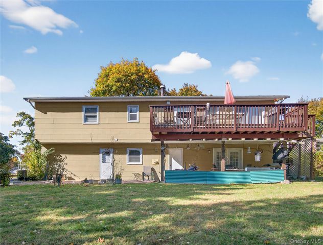 37 Carnation Drive, Nanuet, NY 10954