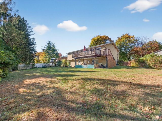 37 Carnation Drive, Nanuet, NY 10954