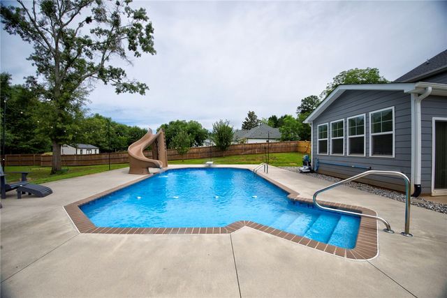 729 Stringer Road, Belton, SC 29627