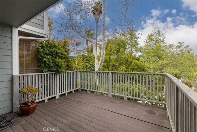 121 Santa Rosa Ct., Laguna Beach, CA 92651