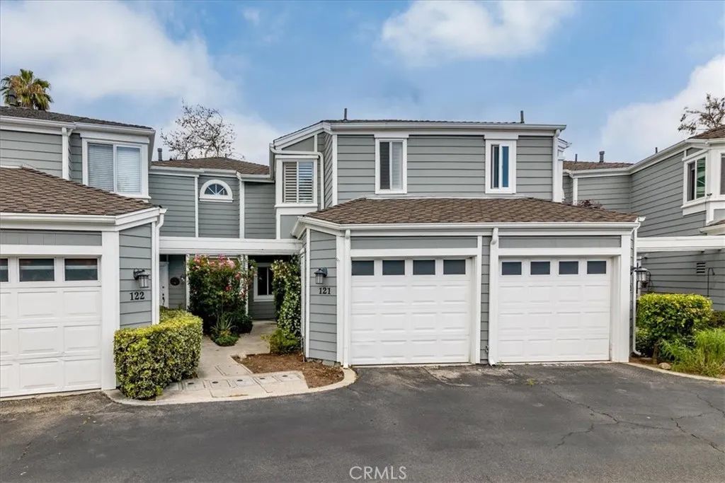 121 Santa Rosa Ct., Laguna Beach, CA 92651