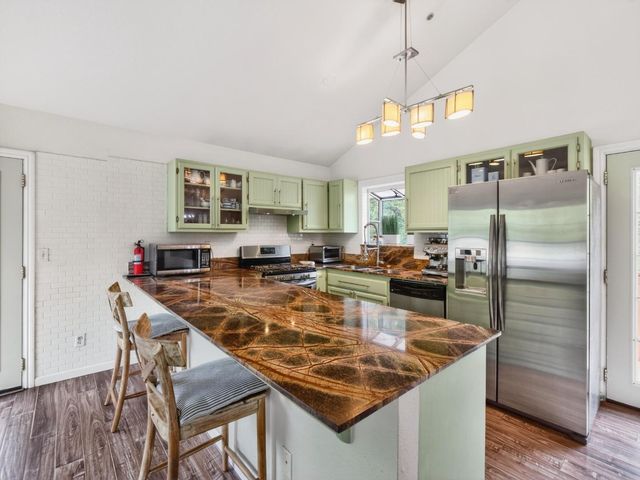 888 Bonita Drive, Aptos, CA 95003