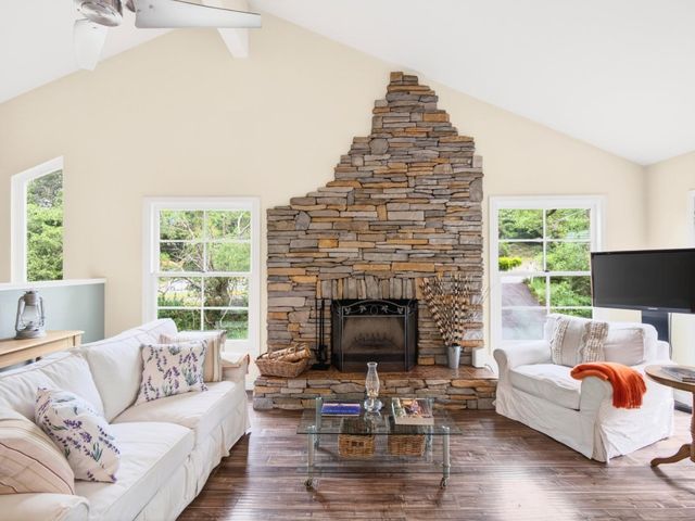 888 Bonita Drive, Aptos, CA 95003