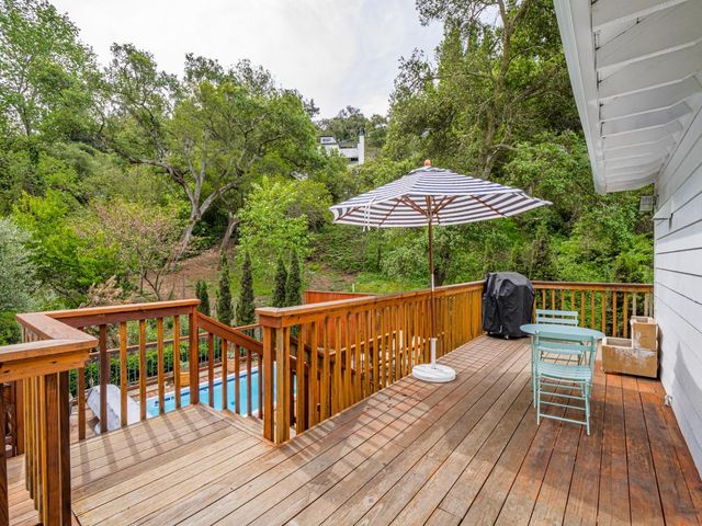 888 Bonita Drive, Aptos, CA 95003