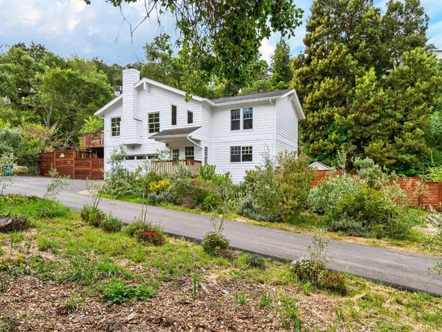 888 Bonita Drive, Aptos, CA 95003