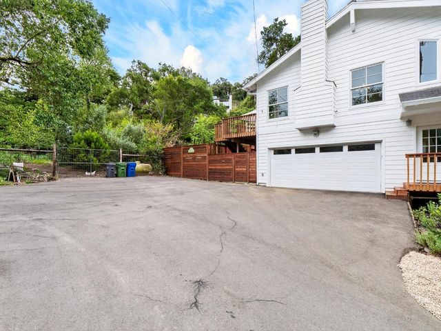 888 Bonita Drive, Aptos, CA 95003