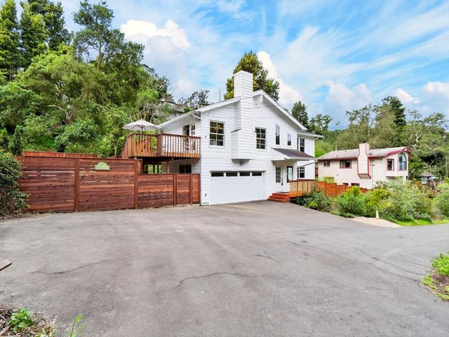 888 Bonita Drive, Aptos, CA 95003