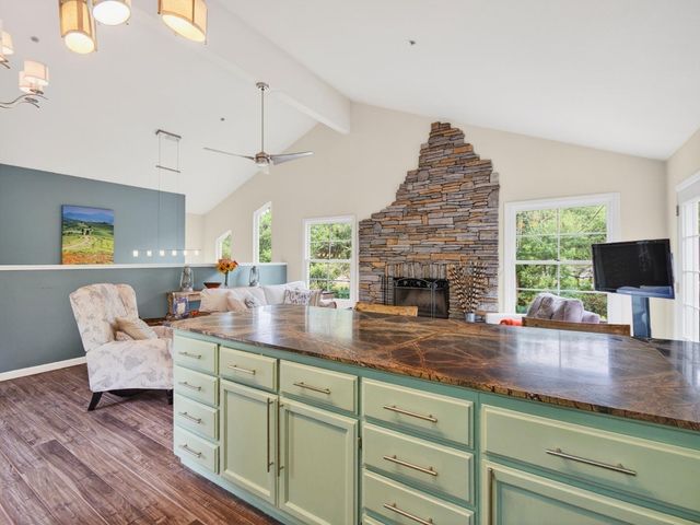 888 Bonita Drive, Aptos, CA 95003