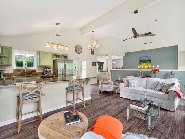 888 Bonita Drive, Aptos, CA 95003