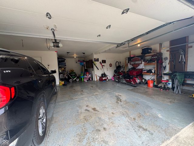 1228 Maple Trace Way, Sheridan, IN 46069