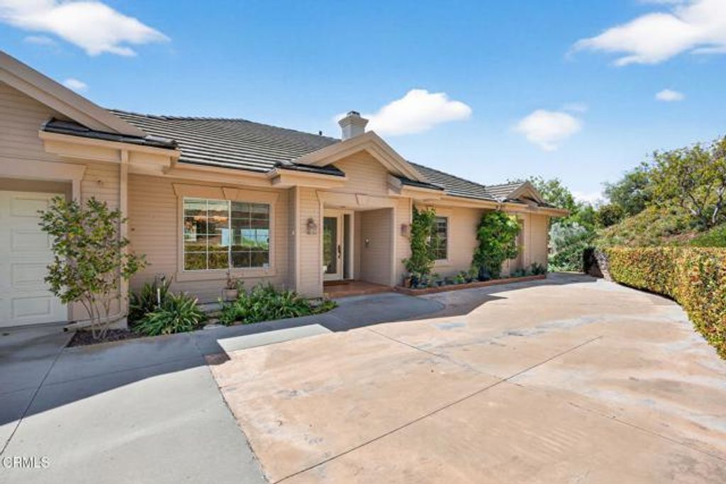 701 Montclair Drive, Santa Paula, CA 93060