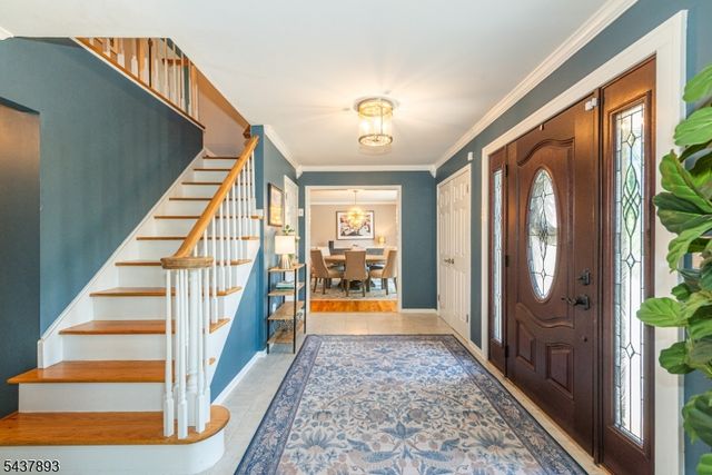 1 TULIP LN, Randolph Twp., NJ 07869