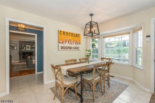 1 TULIP LN, Randolph Twp., NJ 07869