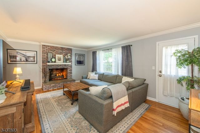 1 TULIP LN, Randolph Twp., NJ 07869