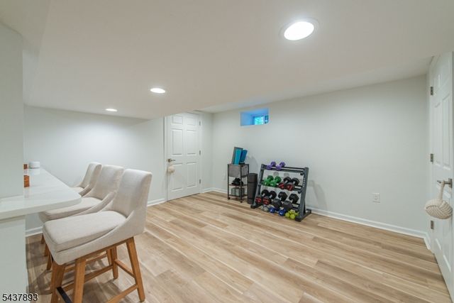 1 TULIP LN, Randolph Twp., NJ 07869