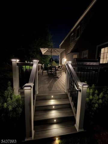 1 TULIP LN, Randolph Twp., NJ 07869