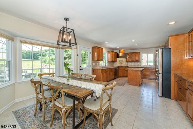 1 TULIP LN, Randolph Twp., NJ 07869