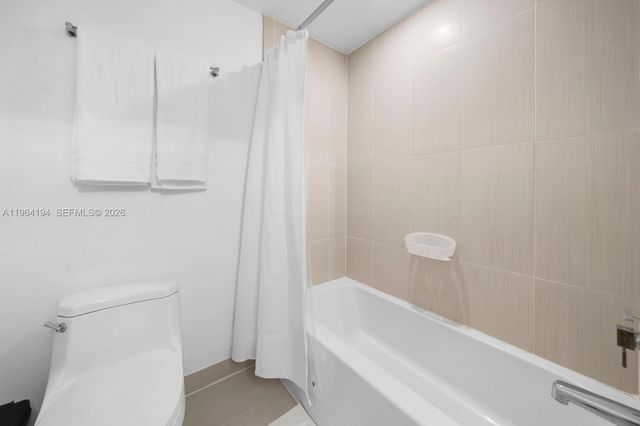 3250 NE 1st Ave 1104, Miami, FL 33137