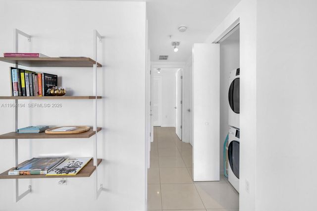 3250 NE 1st Ave 1104, Miami, FL 33137