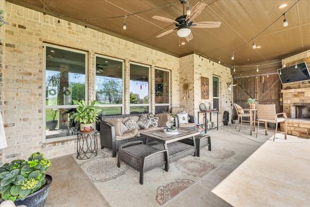 140 Lucky Ridge Lane, Boyd, TX 76023