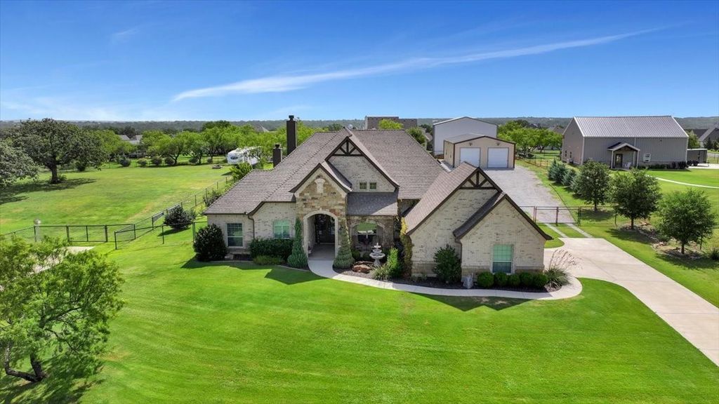 140 Lucky Ridge Lane, Boyd, TX 76023