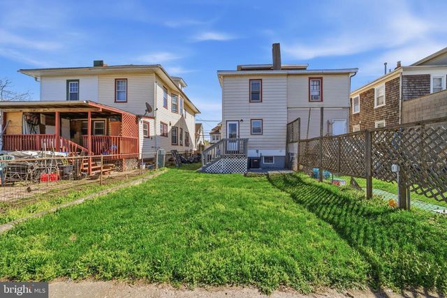 1424 HAMILTON AVE, Trenton, NJ 08629