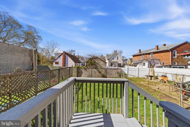 1424 HAMILTON AVE, Trenton, NJ 08629