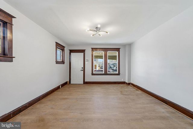 1424 HAMILTON AVE, Trenton, NJ 08629