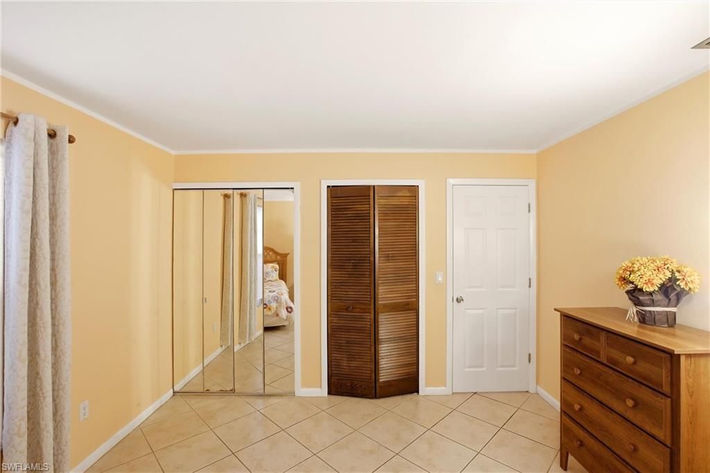 Image 17 of property listing at 1506 SE 21st TER, Cape Coral, FL 33990