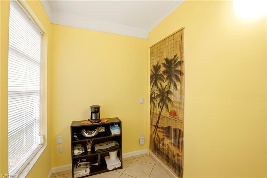 Image 19 of property listing at 1506 SE 21st TER, Cape Coral, FL 33990