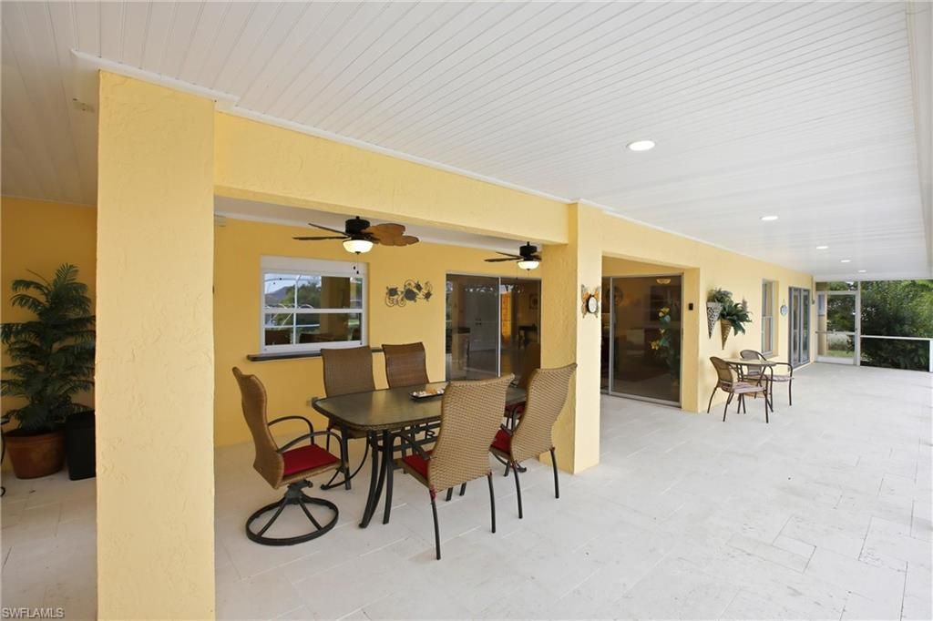 Image 25 of property listing at 1506 SE 21st TER, Cape Coral, FL 33990
