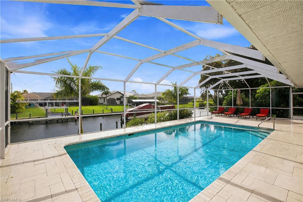 Image 26 of property listing at 1506 SE 21st TER, Cape Coral, FL 33990