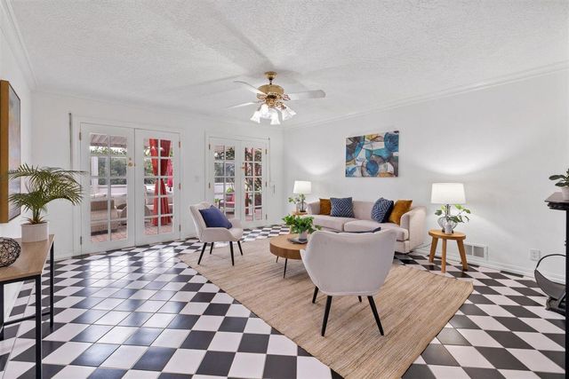 350 Merrill Road, San Juan Bautista, CA 95045