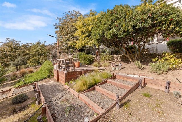 350 Merrill Road, San Juan Bautista, CA 95045