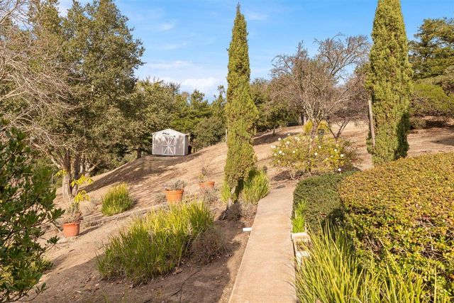 350 Merrill Road, San Juan Bautista, CA 95045