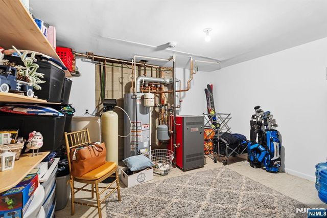 649 Alacci Way, River Vale, NJ 07675