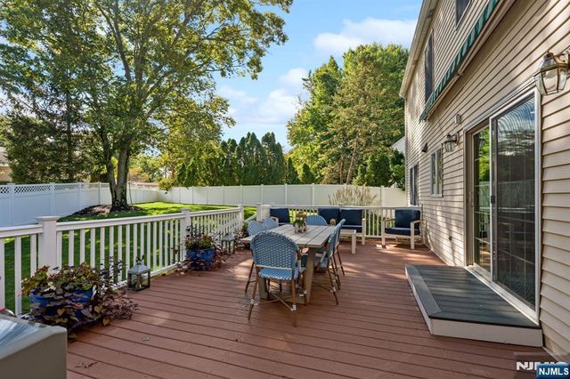 649 Alacci Way, River Vale, NJ 07675