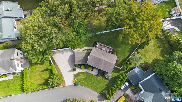 649 Alacci Way, River Vale, NJ 07675