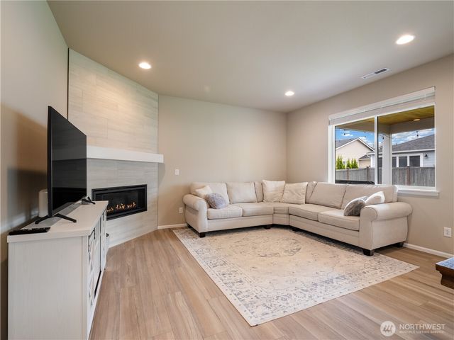 12625 178th Street E, Puyallup, WA 98374