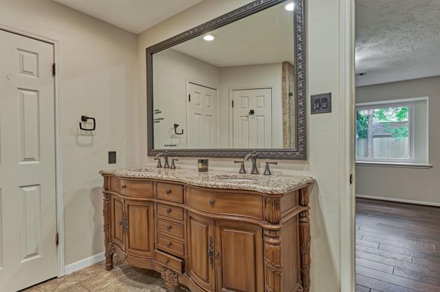 27237 Payne Court, Conroe, TX 77385