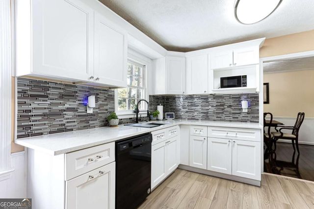 680 Emerald Forest Circle, Lawrenceville, GA 30044