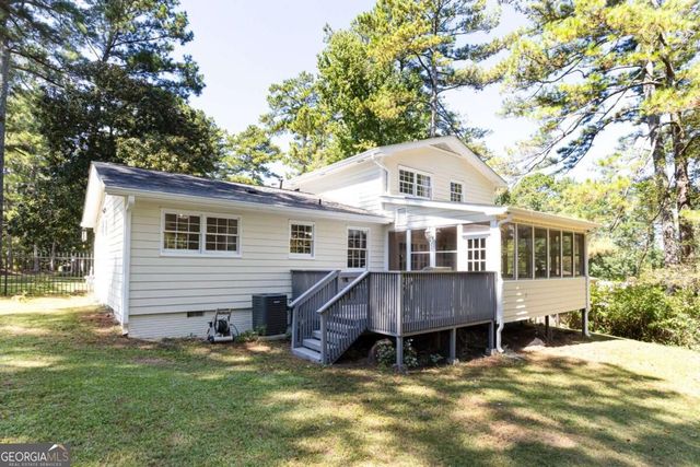 680 Emerald Forest Circle, Lawrenceville, GA 30044