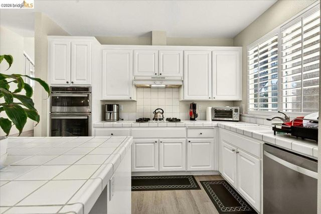 4987 Stewartville Dr, Antioch, CA 94531