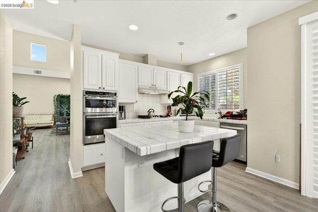 4987 Stewartville Dr, Antioch, CA 94531